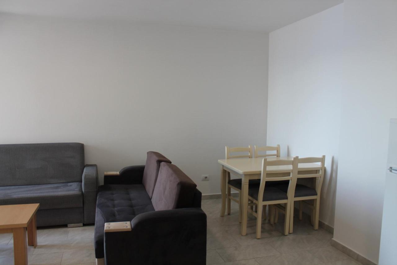 Roxhensi Apartment Shengjin Exterior photo