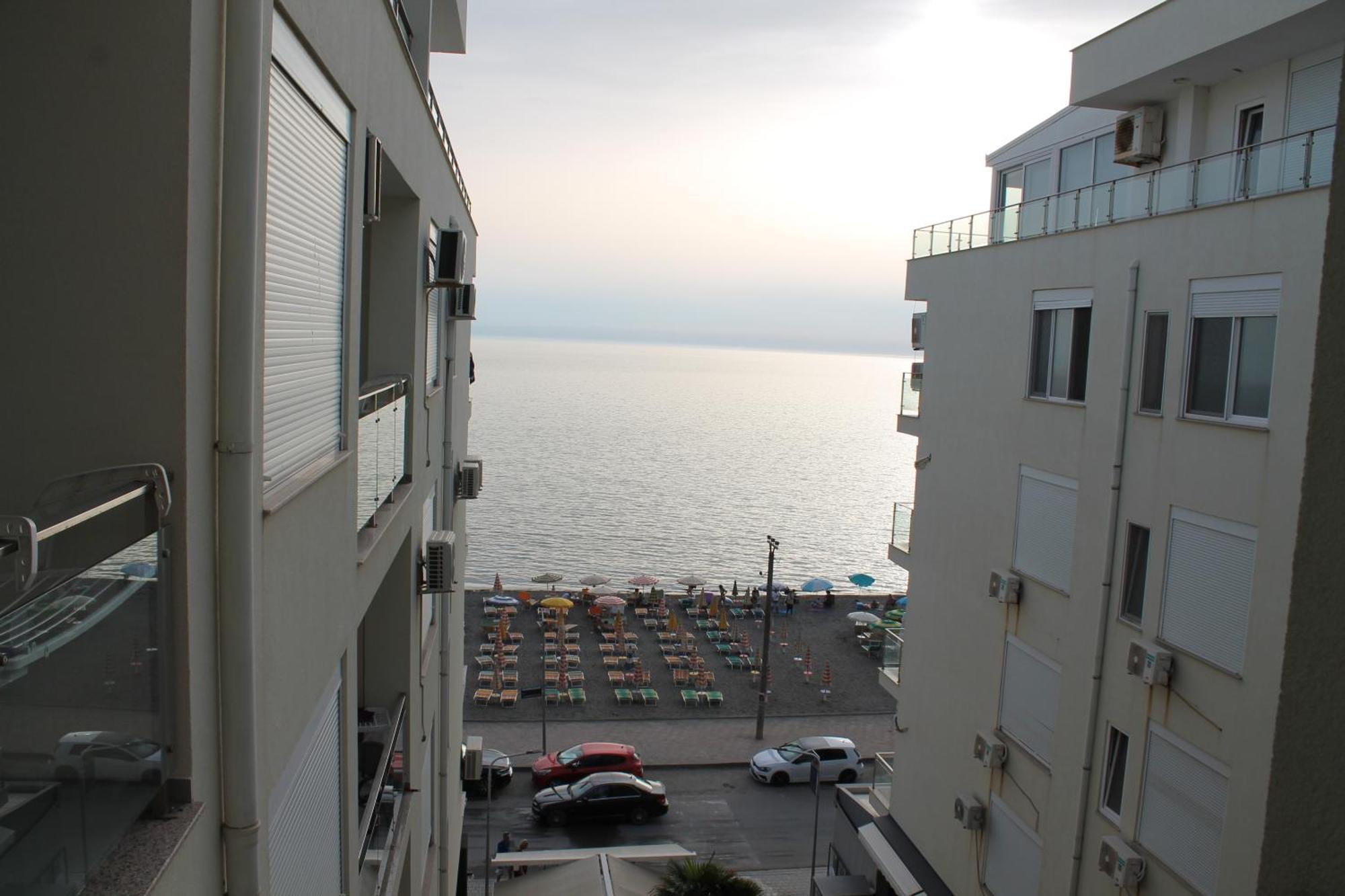 Roxhensi Apartment Shengjin Exterior photo