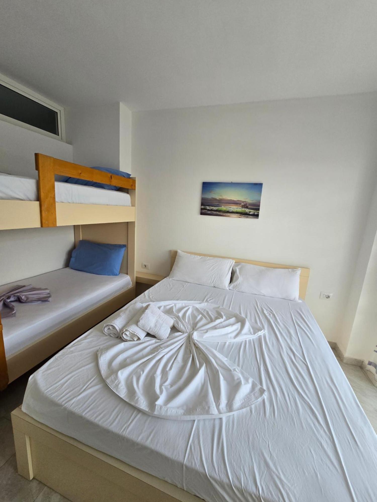 Roxhensi Apartment Shengjin Exterior photo