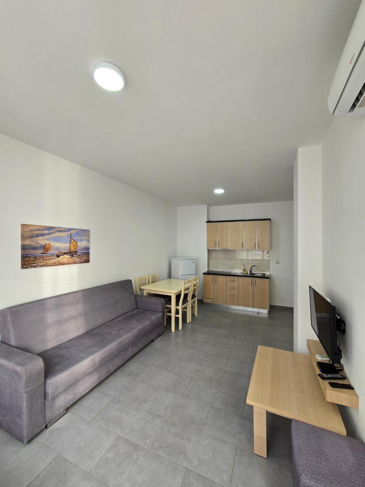 Roxhensi Apartment Shengjin Exterior photo